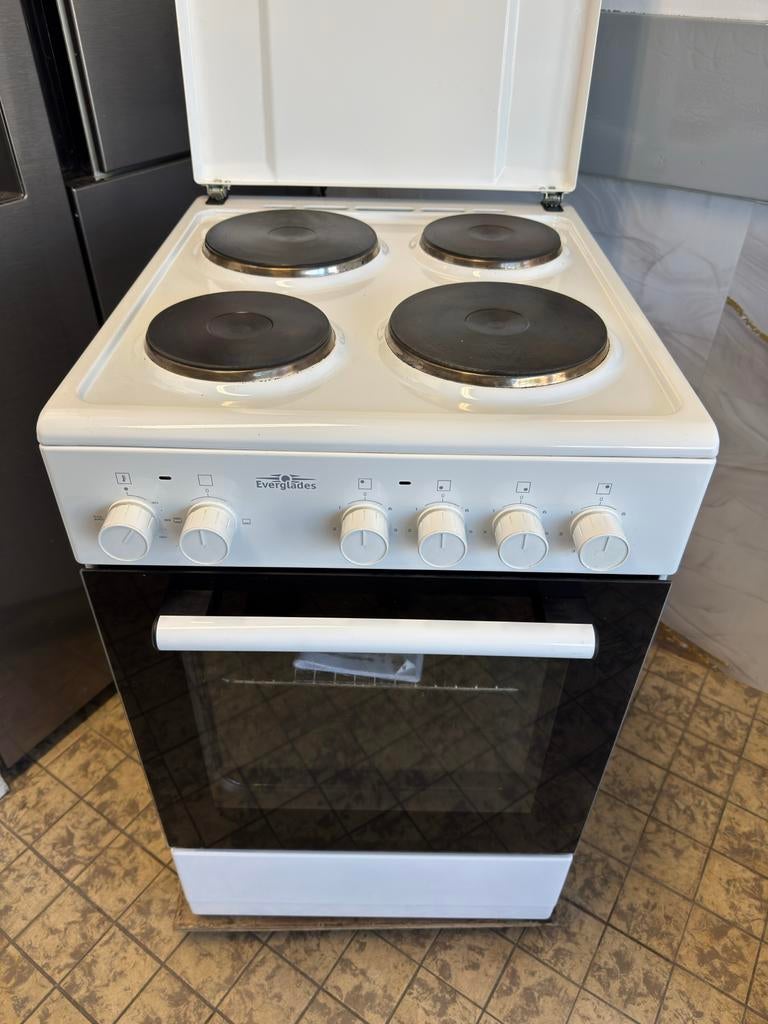 Elektrisch fornuis 2 fasen, 50 cm breed - Everglades, Gebruikt, Elektrisch, 4 kookzones, Ophalen of Verzenden