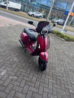 Vespa Sprint 2018 50cc brom – Full option + Roof Boxxer helm, Fietsen en Brommers, Ophalen, Maximaal 45 km/u, Vespa S, Benzine