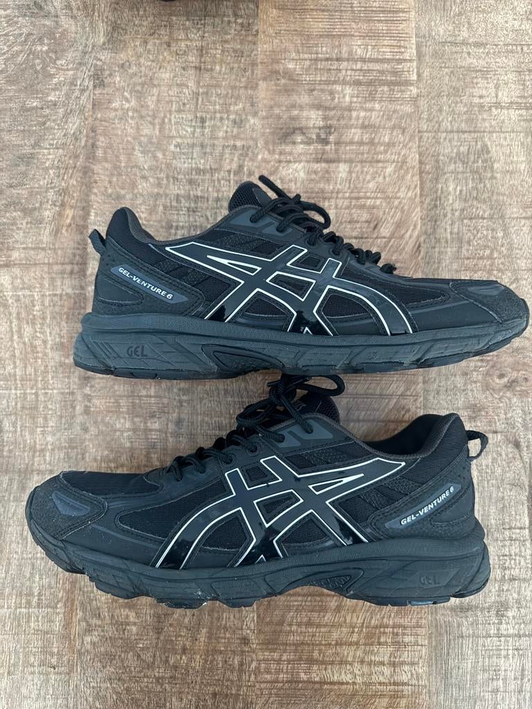ASICS GEL-VENTURE 6 maat 42,5, Sport en Fitness, Korfbal, Ophalen of Verzenden, Zo goed als nieuw, Schoenen