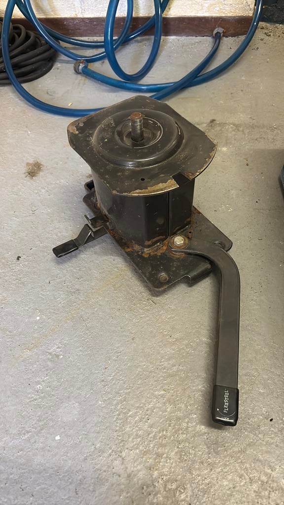 Draaiplateau camperstoel, Auto-onderdelen, Ophalen, Gebruikt