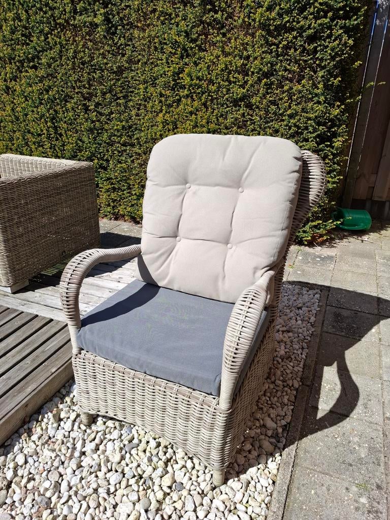 Prachtige wicker loungestoel met kussens, Ophalen, Gebruikt, Wicker