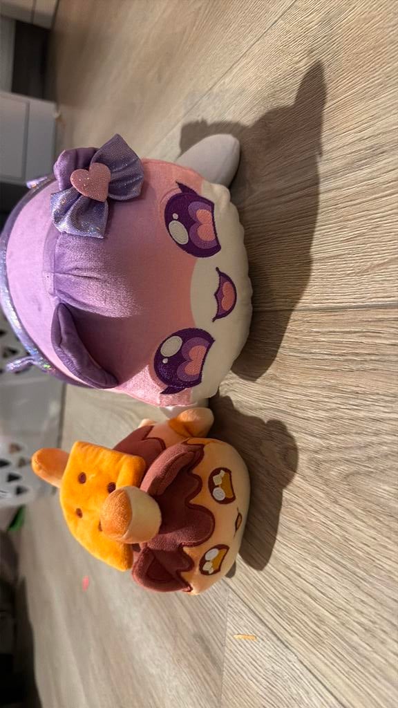 Aphmau collectables, Ophalen, Zo goed als nieuw