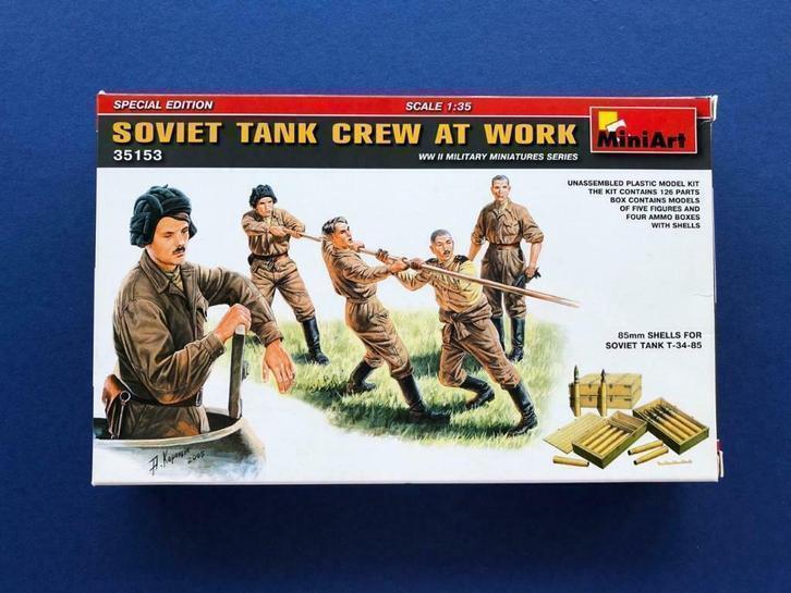 MiniArt 35153 Soviet Tank Crew at Work (Special Ed. 1/35, Hobby en Vrije tijd, Modelbouw | Figuren en Diorama's, Ophalen of Verzenden