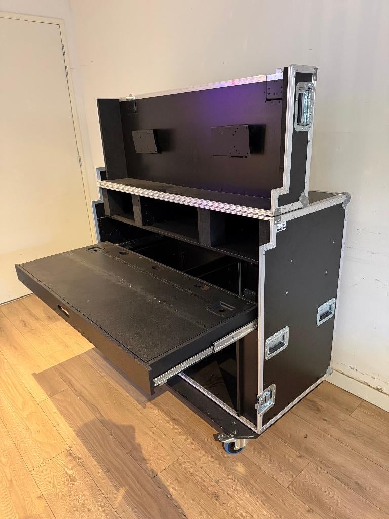 Flightcase Videoregie / regie flightcase, Ophalen, Zo goed als nieuw, Overige instrumenten, Flightcase