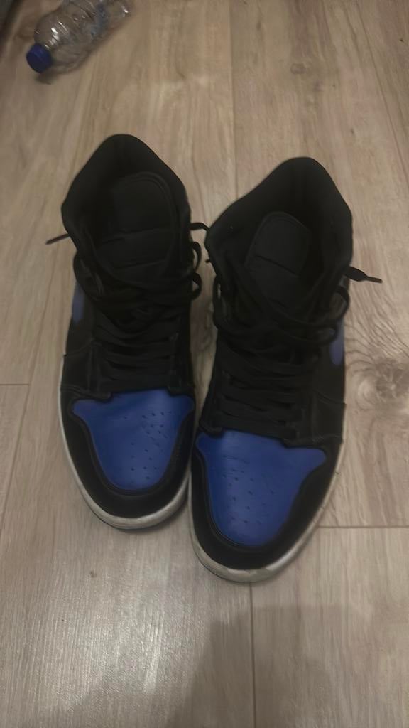 jordan 1 royal blue, Ophalen of Verzenden, Zo goed als nieuw, Blauw
