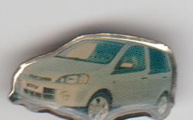 Daihatsu YRV auto speld, Verzamelen, Verzenden, Zo goed als nieuw, Transport