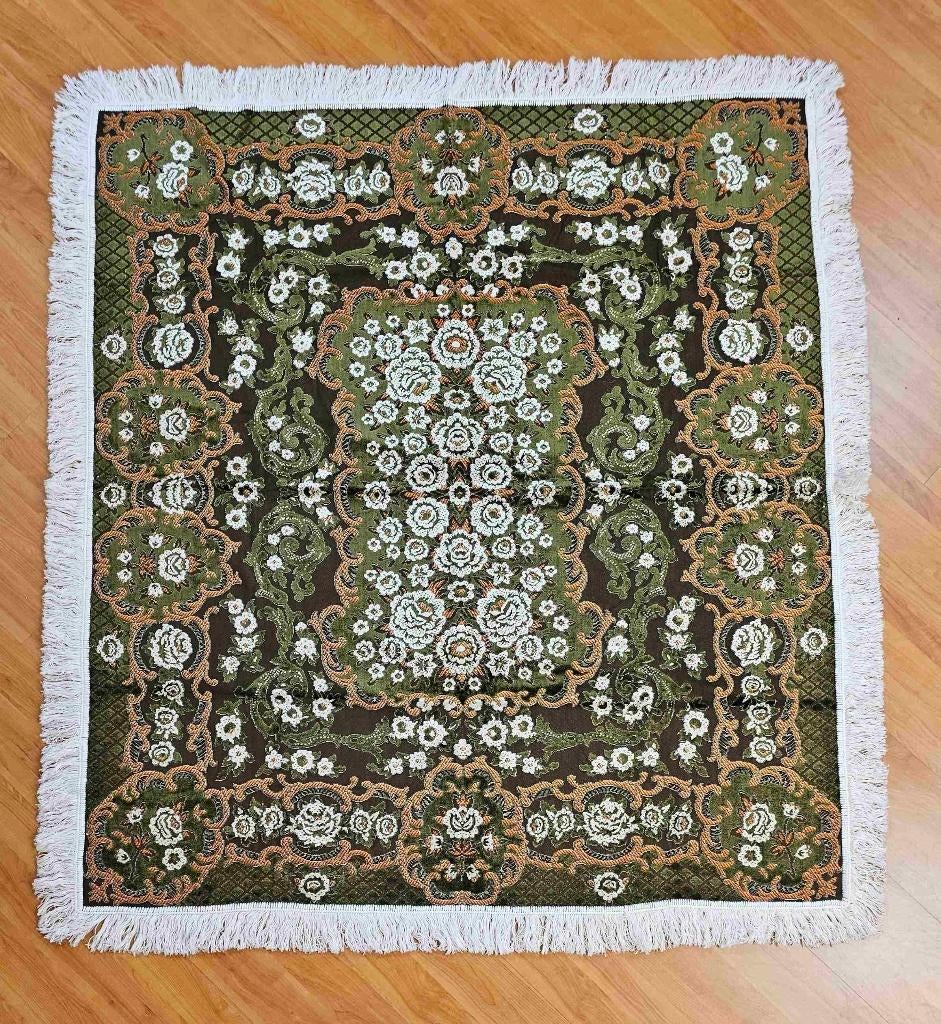 Tafelkleed Donkergroen 151/137 cm, Huis en Inrichting, Tafelkleden, Gebruikt, Etten-Leur, DJT@dejuistetoon.eu, Ophalen of Verzenden