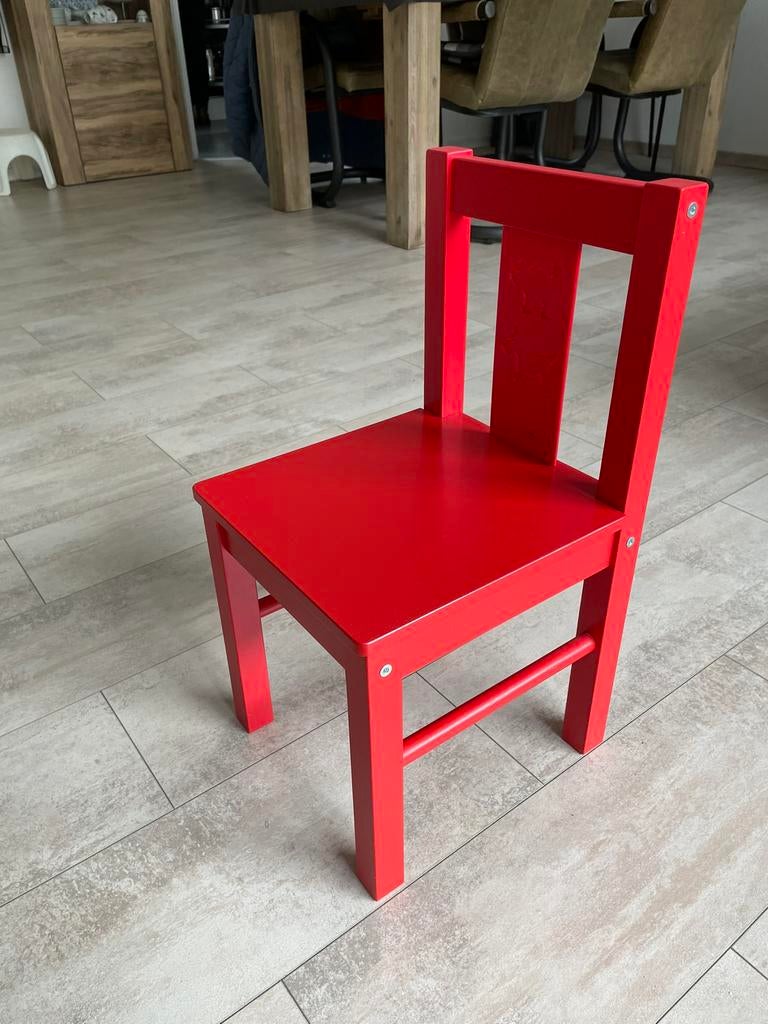 IKEA Kritter rood kinder stoeltje, Kinderen en Baby's, Kinderkamer | Tafels en Stoelen, Ophalen, Gebruikt, Stoel(en)