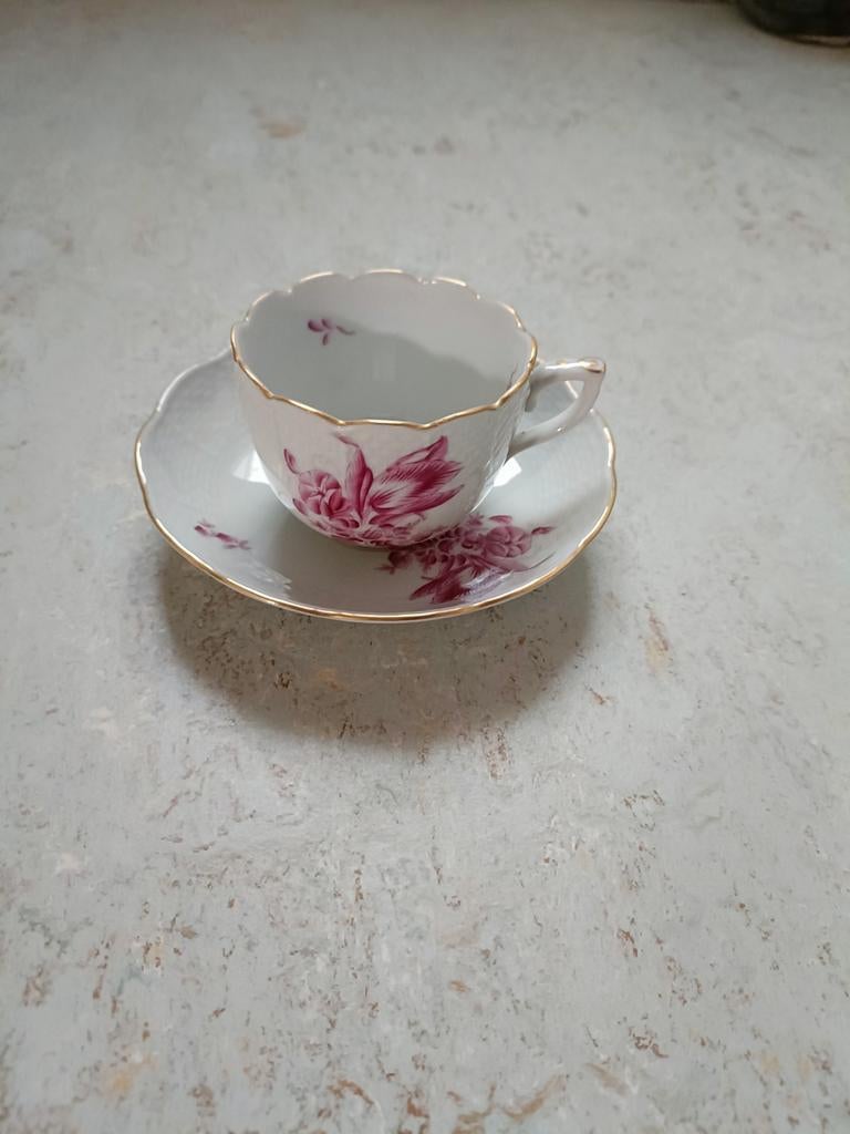 Kopje en schoteltje van Herend, Antiek en Kunst, Antiek | Porselein, Ophalen of Verzenden