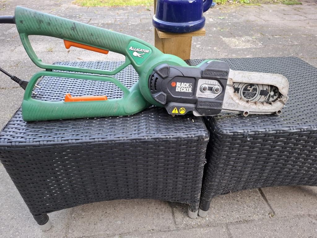 Alligator black en decker. Kettingzaag met bek ., Ophalen of Verzenden, Gebruikt, Elektrisch