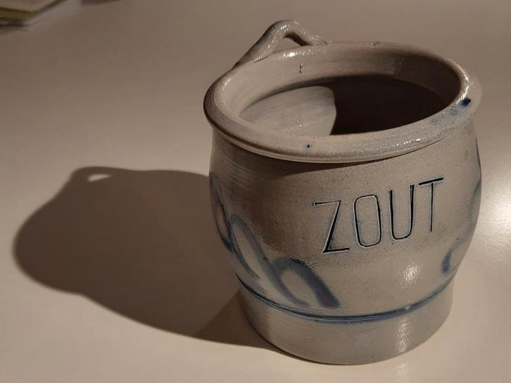 Vintage aardewerk, Keulse zoutpot, 1 liter., Antiek en Kunst, Antiek | Keramiek en Aardewerk, Ophalen of Verzenden