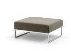 Gezocht opknapper : Artifort Mare poef, Huis en Inrichting, Fauteuils, Ophalen, Minder dan 50 cm
