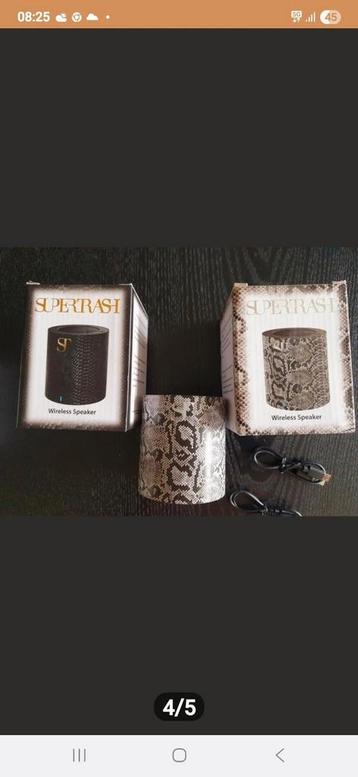 Bluetooth speaker in hippe kleur beschikbaar voor biedingen
