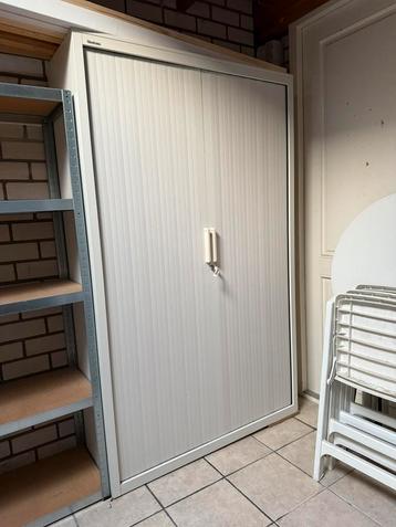 Steelcase archiefkast 120 x 198 x 43 cm Roldeurkast beschikbaar voor biedingen
