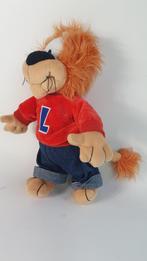 Loeki de Leeuw knuffel, rode trui met L. 32cm. T5, Tweedehands verkoop, Tweedehands verkoop, Gebruikt, Overige typen