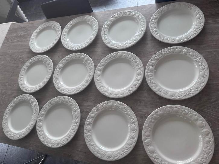 12 Borden Crème Franco Giorgi Quadrifoglio Vintage, Huis en Inrichting, Keuken | Servies, Gebruikt, Bord(en), Overige stijlen