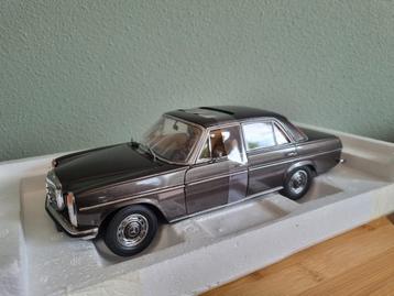 Sunstar Mercedes Strich 8 Saloon W114 1967 1:18 beschikbaar voor biedingen
