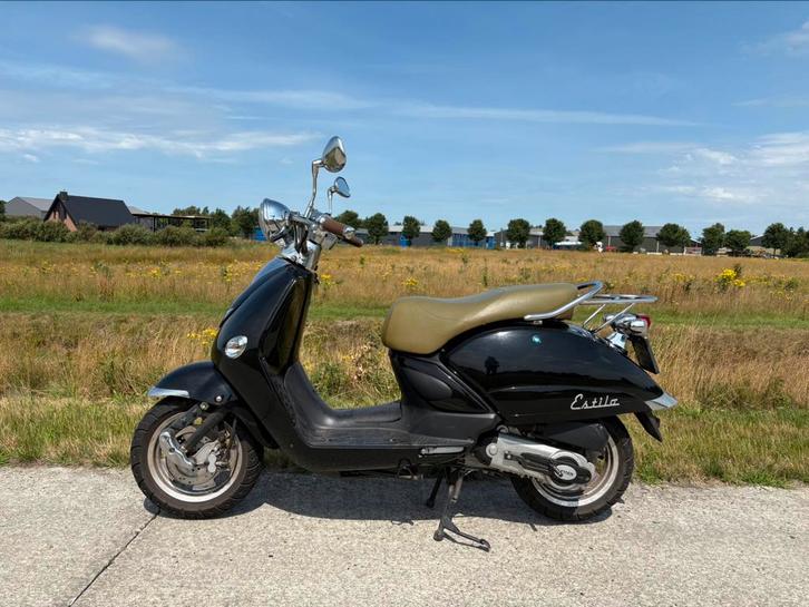 Lintex retroscooter, Fietsen en Brommers, Snorfietsen en Snorscooters, Zo goed als nieuw, Overige merken, Ophalen of Verzenden
