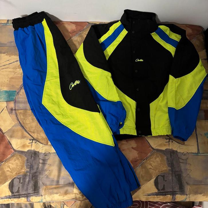 Corteiz CRTZ Vertigo Shuku Set - Maat L, Kleding | Heren, Overige Herenkleding, Nieuw, Ophalen of Verzenden