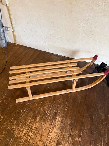 Houten Slee - Gebruikt, Helemaal Heel beschikbaar voor biedingen