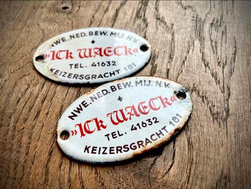2 emaille deurpostjes nachtveiligheidsdienst Nederland, Antiek en Kunst, Antiek | Emaille, Verzenden