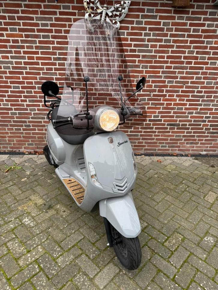 La Souris Sourini – Nardogrijs – 6.205 km, Fietsen en Brommers, Snorfietsen en Snorscooters, Overige merken, Benzine, Ophalen