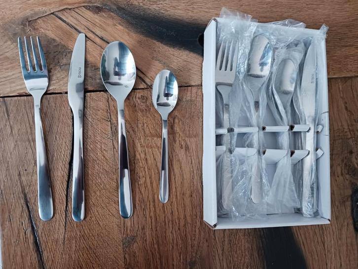 Sola 24 delig bestek set model copenhagen, Huis en Inrichting, Keuken | Bestek, Nieuw, Rvs of Chroom, Ophalen of Verzenden