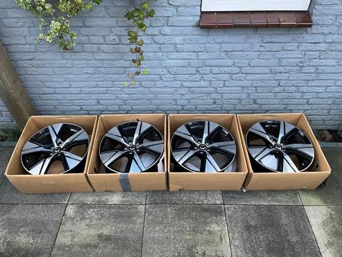 Volvo XC 40 en ES 30 19 inch velgen Breedset, Auto-onderdelen, Banden en Velgen, Velg(en), Zomerbanden, 19 inch, 235 mm, Personenwagen
