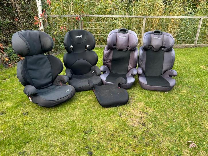 Autostoeltjes set – 4 stuks, Kinderen en Baby's, Autostoeltjes, Gebruikt, Overige merken, 15 t/m 36 kg, Autogordel, Ophalen