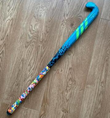 Mooi licht 35 inch kunststof adidas hockeystick beschikbaar voor biedingen