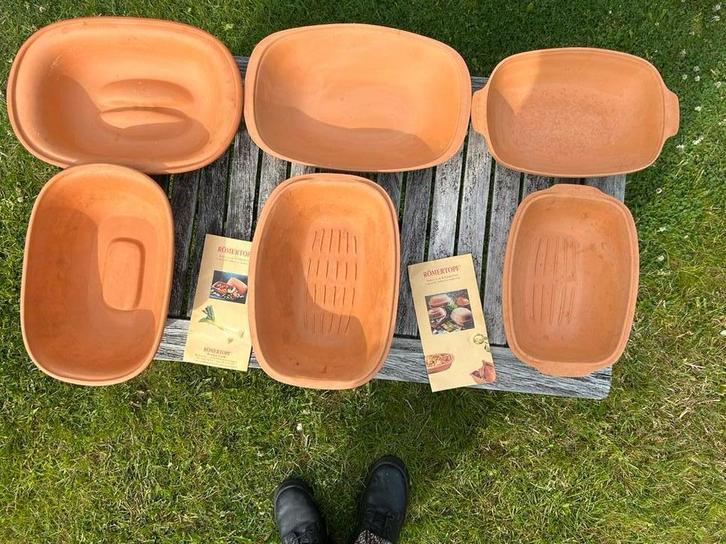 2 Oven schalen ovenschalen Römertopf braadpan - Terracotta, Huis en Inrichting, Keuken | Potten en Pannen, Zo goed als nieuw, Overige typen