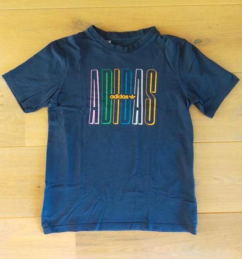 Donkerblauw Adidas shirt maat 152 (11-12 jaar) izgs, Kinderen en Baby's, Kinderkleding | Maat 152, Zo goed als nieuw, Jongen, Shirt of Longsleeve
