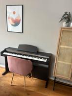 Roland HP101e Digitale Piano - Goede Staat, Muziek en Instrumenten, Piano's, Ophalen, Gebruikt, Bruin, Digitaal
