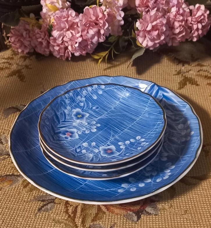 Set van 4 brocante schaaltjes, blauw, pastelbloemen, gemerkt, Antiek en Kunst, Curiosa en Brocante, Ophalen of Verzenden