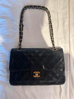 Vintage Chanel Classic Flap Medium, Ophalen of Verzenden, Gebruikt, Zwart
