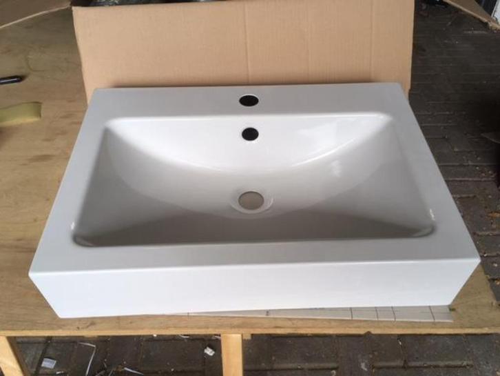 406. Opbouwwastafel Alapa, Huis en Inrichting, Badkamer | Badtextiel en Accessoires, Nieuw, Handdoek, Wit, Ophalen of Verzenden