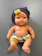 Paola reina pop Gordi jongen met zwembroek en muts, Ophalen of Verzenden, Zo goed als nieuw, Babypop