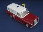 Tekno Denmark  Mercedes-Benz 220S Ambulance/IZGS!!, Verzenden, Zo goed als nieuw, Auto, Tekno