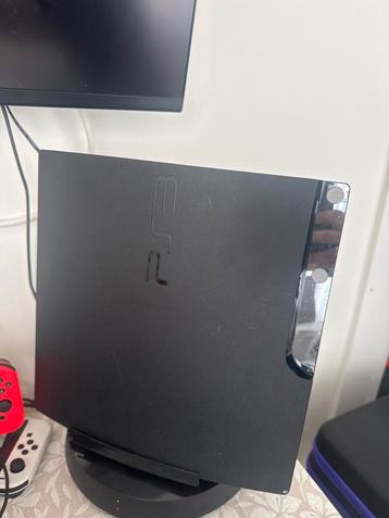 PlayStation 3 Slim + 1 Controller beschikbaar voor biedingen