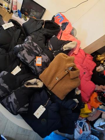 Partij Kinderjassen Mix Maten & Merken beschikbaar voor biedingen