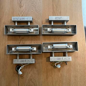 Wandlamp LED - opbouw met lampje - 4 stuks beschikbaar voor biedingen