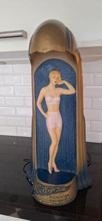 Oud Frans reclame object pin up girl lamp, Ophalen