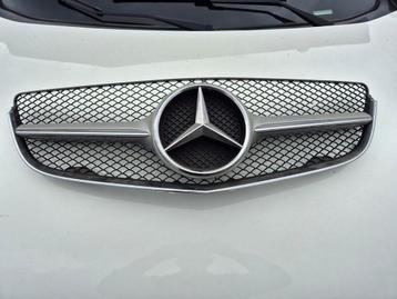 Grill mercedes E-klasse cabriolet 2014 beschikbaar voor biedingen