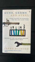 Guns, Germs, and Steel - Jared Diamond, Ophalen of Verzenden, 20e eeuw of later, Gelezen