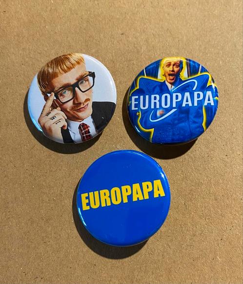 Joost Klein buttons Europapa Eurovisie Songfestival 32mm, Verzamelen, Speldjes, Pins en Buttons, Nieuw, Button, Stad of Land, Verzenden