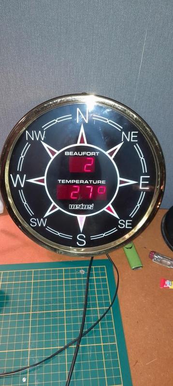 Vetus temperatuur en windmeter . beschikbaar voor biedingen