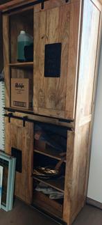 Mangohouten Kast met Schuifdeuren, Huis en Inrichting, Kasten | Kledingkasten, 150 tot 200 cm, Ophalen of Verzenden, Zo goed als nieuw