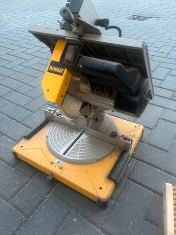 DeWalt Afkort-/Zaagtafel beschikbaar voor biedingen