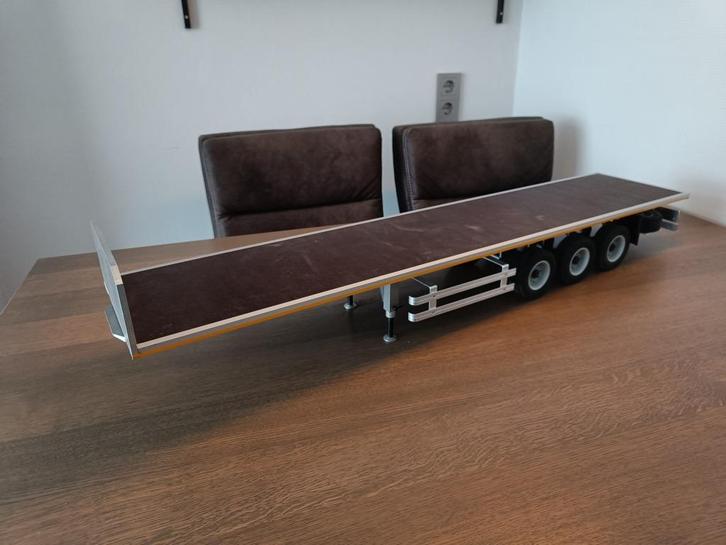 Carson 1:14 flatbed oplegger, Hobby en Vrije tijd, Modelbouw | Radiografisch | Overige, Gebruikt, Ophalen
