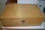 mooie brocante - fifties houten naaidoos met inhoud + slot, Ophalen of Verzenden, Gebruikt, Overige typen